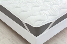 Наматрасник с шелковым наполнителем 1724 Eco Light White Silk Mirson на резинках по углам