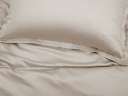 Простынь сатиновая Luxury Linens бежевая